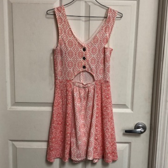 Rewind Dress - Picture 3 of 3